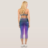 Schmetterlinge und Lila Hochwaikkappen Capri Leggings (Rückseite)