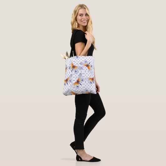 Schmetterlinge und Polka Dot Tasche (Am Model)