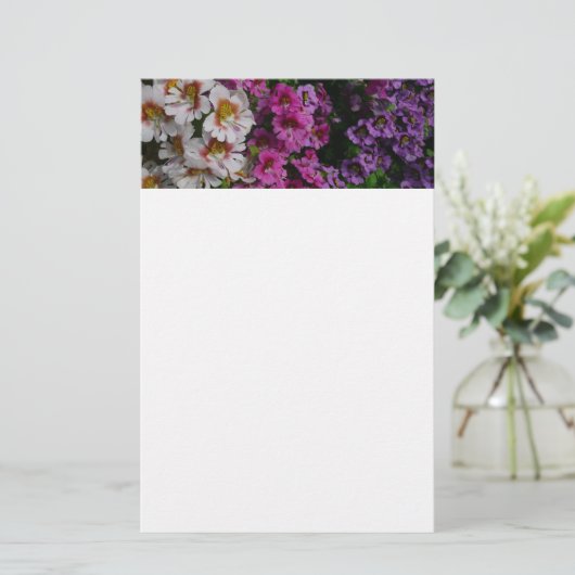 Schmetterlingsfliege Blume Weißrosa und Lila Briefpapier (Stehend Vorderseite)