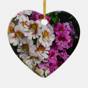 Schmetterlingsfliege Blume Weißrosa und Lila Keramikornament