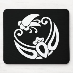 Schmetterlingsförmige Nelke mit Kind Mousepad