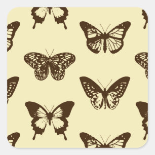 Schmetterlingskizze, schokoladenbraun auf Beige Quadratischer Aufkleber