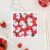 Schmetterlingsmuster aus Kohl in Rot Serviette (Beispiel)