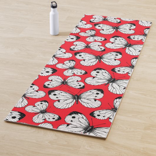 Schmetterlingsmuster aus Kohl in Rot Yogamatte (Beispiel)