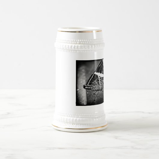 Schmetterlingsüberquerung Bierglas (Mittel)