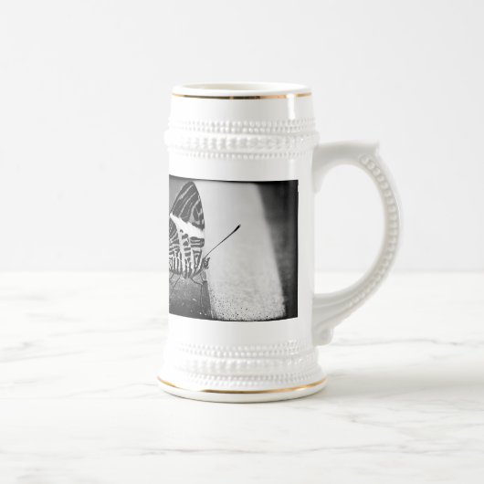 Schmetterlingsüberquerung Bierglas (Rechts)