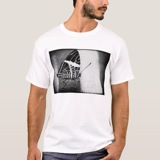 Schmetterlingsüberquerung T-Shirt (Vorderseite)
