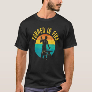 Schmied Im Feuer Geschmiedet Retro Vintage Abgenut T-Shirt