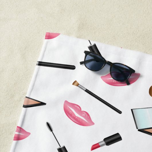 Schminkmuster und rosa Lippen mit Individuelle Nam Strandtuch (Beispiel)