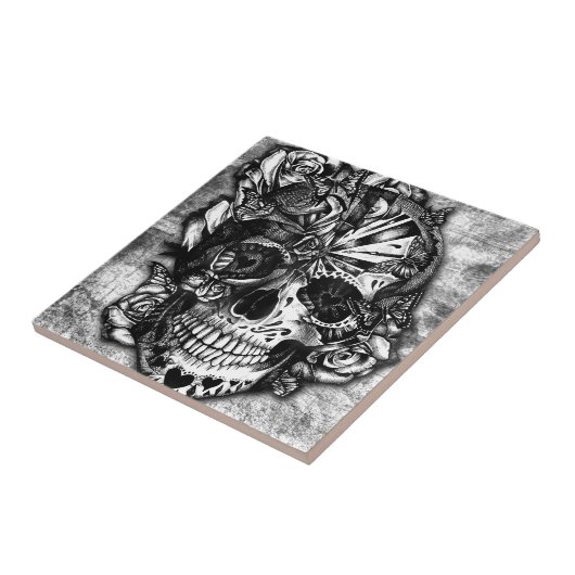 Schmutz-Süßigkeitszuckerschädel in Schwarzweiss. Fliese (Seite)