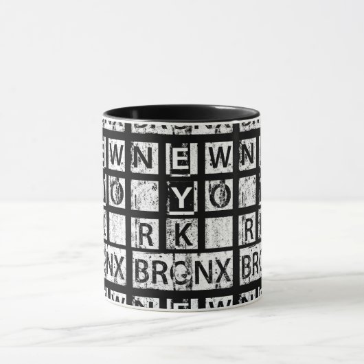 Schmutz-Typografie Bronx New York | Tasse (Zentrum)