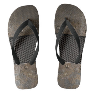 Schmutzmetallhintergrund Badesandalen