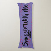 Schnauze mit mir Lila Rotes Herz Seitenschläferkissen (Vorderseite Vertikal)