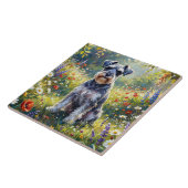 Schnauzer auf einer Wiesenblumenwiese Fliese (Seite)