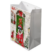 Schnauzer Dog Christmas Mittlere Geschenktüte (Rückseite Schrägansicht)