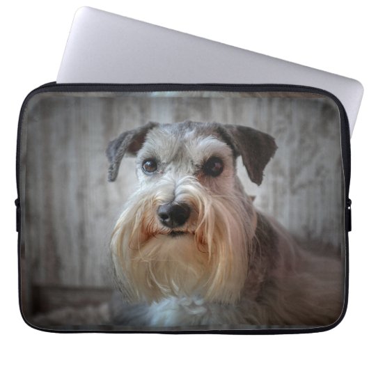 Schnauzer-Dog-Gesicht Laptopschutzhülle (Vorderseite)