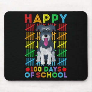 Schnauzer Dog Student glücklich 100 Tage der Schul Mousepad