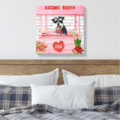 Schnauzer Dog Valentine's Day Kissing Booth Leinwanddruck (Insitu (Schlafzimmer))