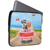 Schnauzer Dog Valentine's Day Lkw Herz Laptopschutzhülle (Vorne Rechts)