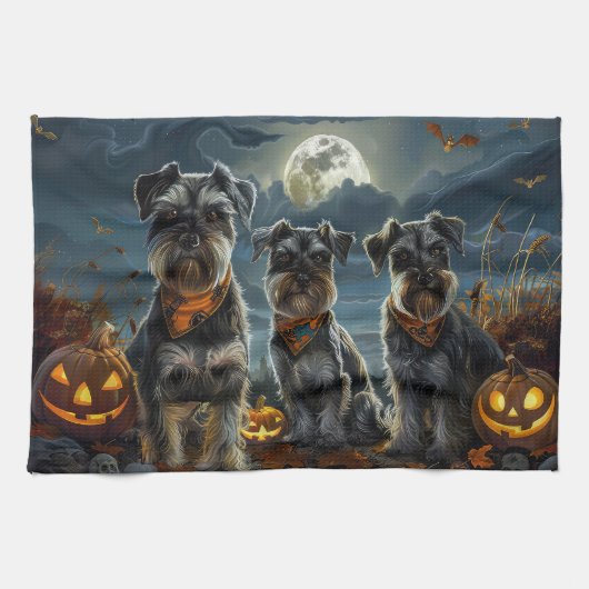 Schnauzer Halloween Spooky Geschirrtuch (Horizontal)