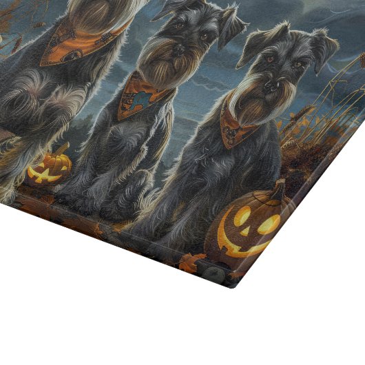 Schnauzer Halloween Spooky Schneidebrett (Ecke)