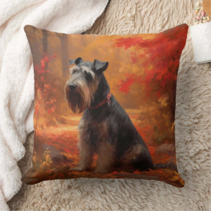 Schnauzer im Herbstlaubfall inspiriert Kissen