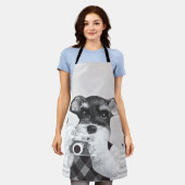 Schnauzer mit Kamera Schürze (Getragen)