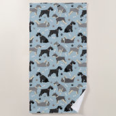 Schnauzer Paws und Knochen Strandtuch (Vorderseite)