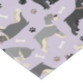 Schnauzer Paws und Knochen Tischdecke (Schrägansicht)