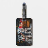 Schnauzer Snowy Sleigh Weihnachtsdekor Gepäckanhänger (Rückseite vertikal)