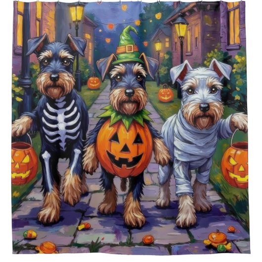 Schnauzer Trick-or-Treating in Halloween Costumes Duschvorhang (Vorderseite)