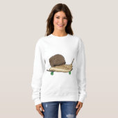 Schnecke als Skater mit Skateboard Sweatshirt (Vorne ganz)
