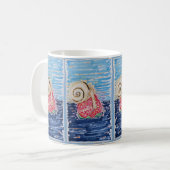 Schnecke auf der Erdbeere Kaffeetasse (Vorderseite Links)