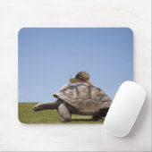 Schnecke über einer Schildkröte Mousepad (Mit Mouse)