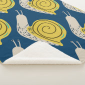 Schnecken Silhouetten: gelb, rosa Muster. Sherpadecke (3/4)