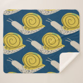 Schnecken Silhouetten: gelb, rosa Muster. Sherpadecke (Vorderseite (Horizontal))