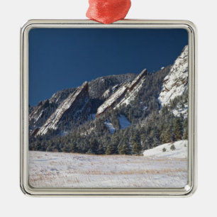 Schnee abgewischtes Flatirons Boulder Colorado Ornament Aus Metall