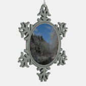 Schnee am Vanderbilt Boden Schneeflocken Zinn-Ornament (Links)