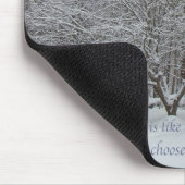 Schnee auf Dogwood Trefferquote Denis Waitley Mousepad (Ecke)