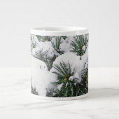 SCHNEE AUF EVERGREEN BAUM Jumbo-Tasse (Vorderseite)