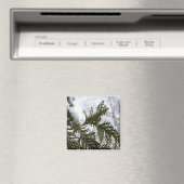 Schnee auf immergrünen Zweigen Magnet (In Situ (Geschirrspüler))