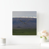 Schnee auf Mauna Kea Quadratische Wanduhr (Zuhause)