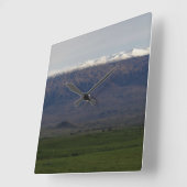 Schnee auf Mauna Kea Quadratische Wanduhr (Winkel)