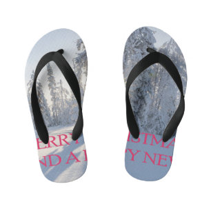 SCHNEE, BÄUME, DIE SONNE, BEREIT FÜR CHRISTMAS KINDERBADESANDALEN