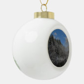 Schnee bei Vanderbilt Keramik Kugel-Ornament (Links)