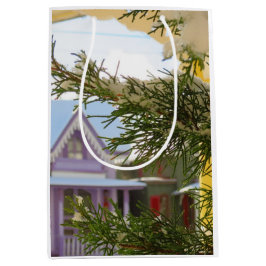 Schnee, Evergreen und Hütten - Martha's Vineyard Mittlere Geschenktüte