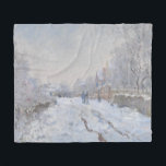 Schnee in Argenteuil (von Claude Monet) Fleecedecke<br><div class="desc">Dieses Design zeigt ein berühmtes Bild von einem Ölgemälde des französischen Impressionisten Claude Monet (1840-1926). Sein Titel ist "Snow at Argenteuil" (oder, im Original Französisch, "Rue sous la neige, Argenteuil"). Es ist das größte von nicht weniger als achtzehn Werken Monet bemalt von seiner Zuhause-Gemeinde Argenteuil, während es unter einer Decke...</div>