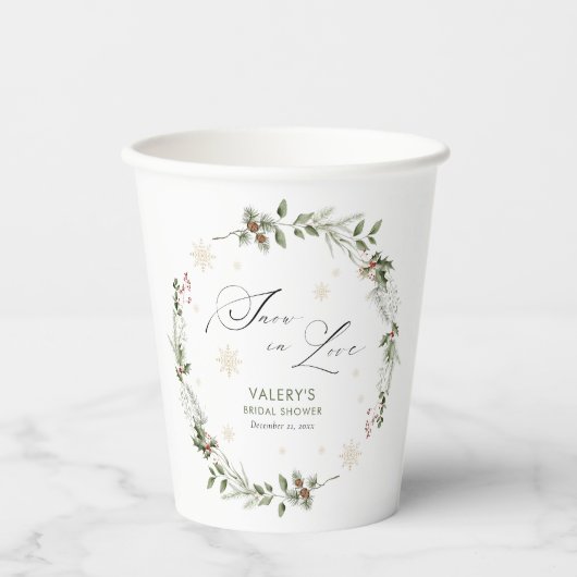 Schnee in der Liebe Winter Brautparty Pappbecher (Vorderseite)