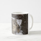 Schnee-Leopard CUB Kaffeetasse (VorderseiteRechts)