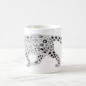 Schnee-Leopard mit der Kaffeetasse (Mittel)